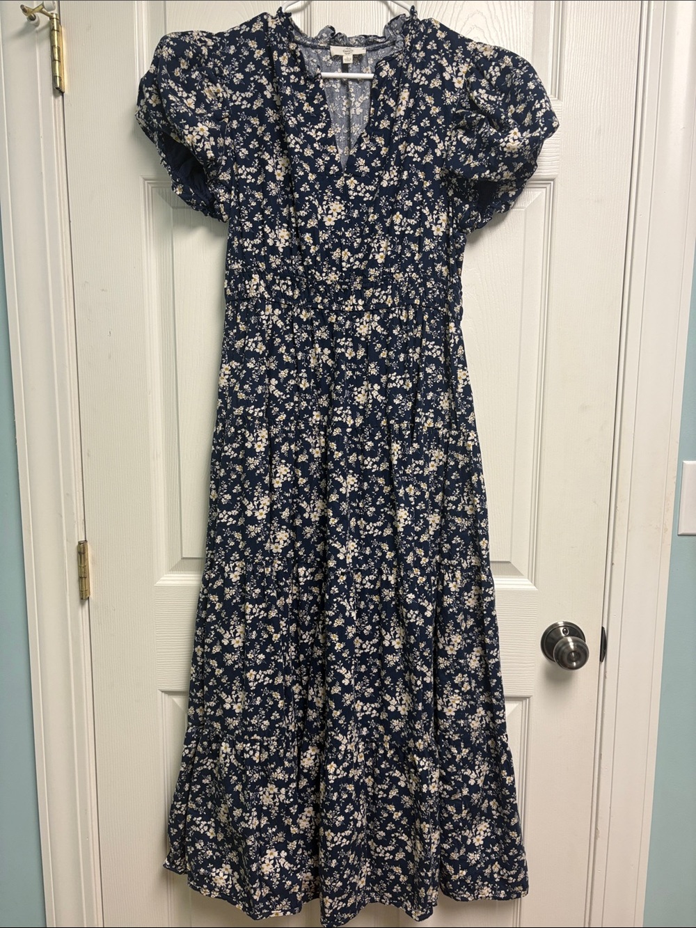 entro Navy Blue Floral Maxi Dress with Cream Flowers